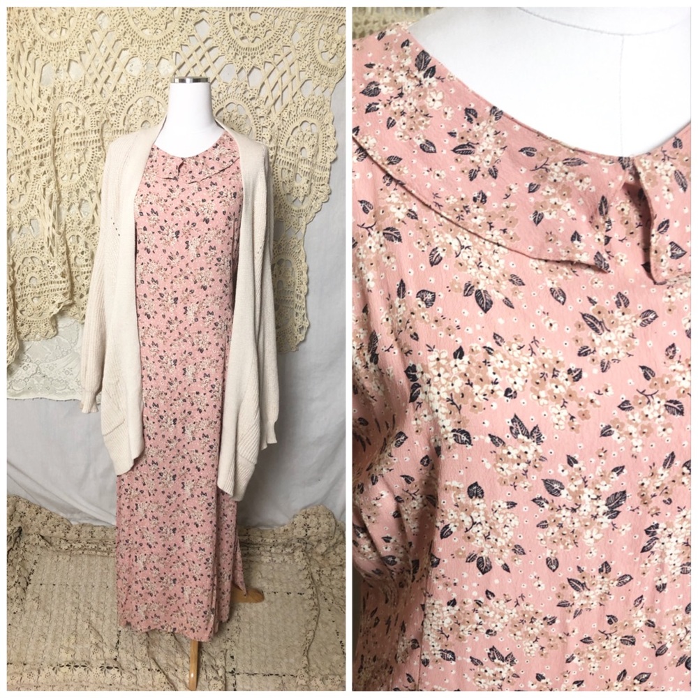 VNTG | pale pink floral dress